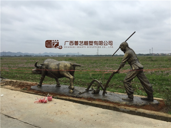 横县玻璃钢农耕雕塑制作